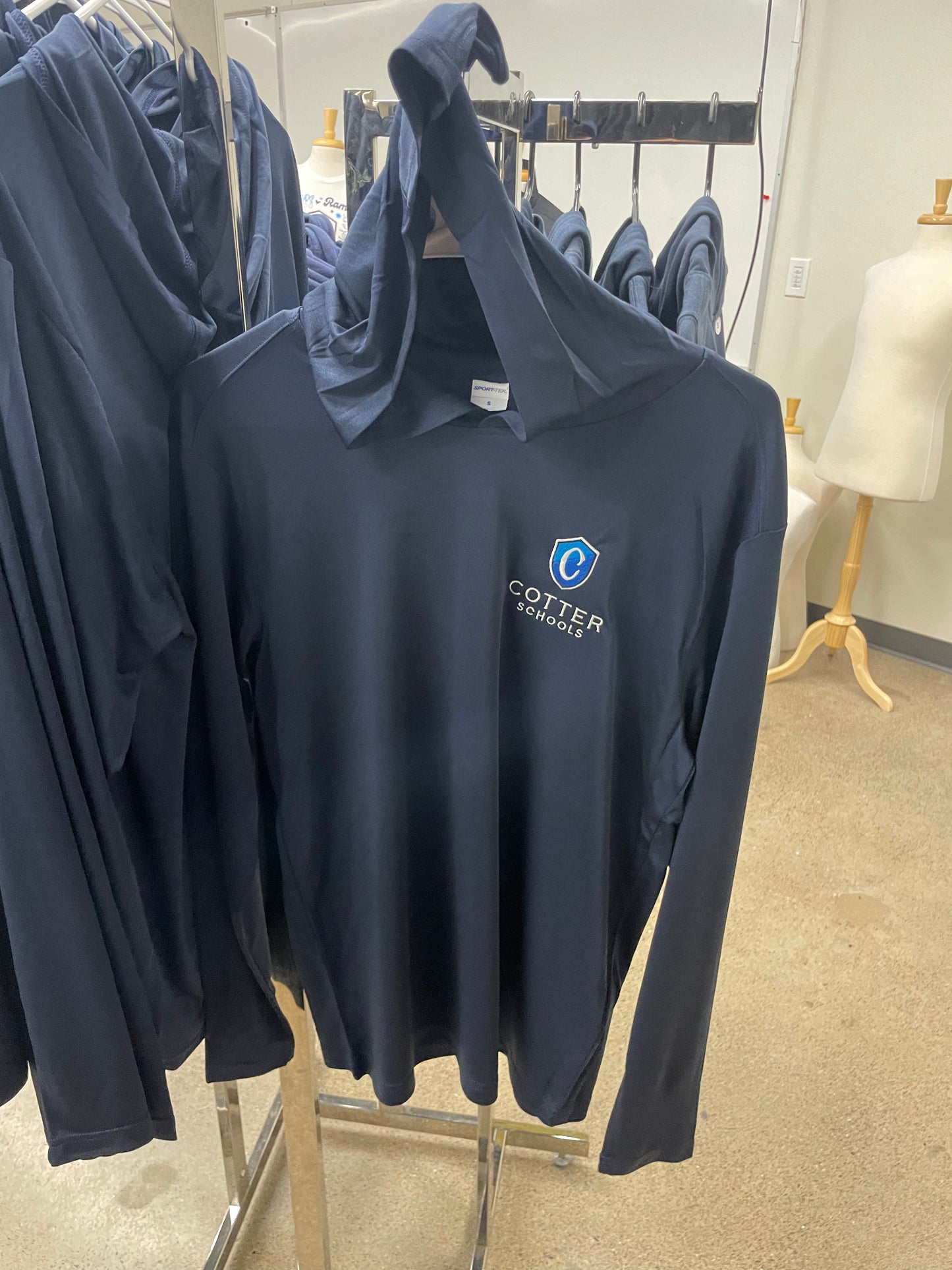Long sleeve Hooded Pullover