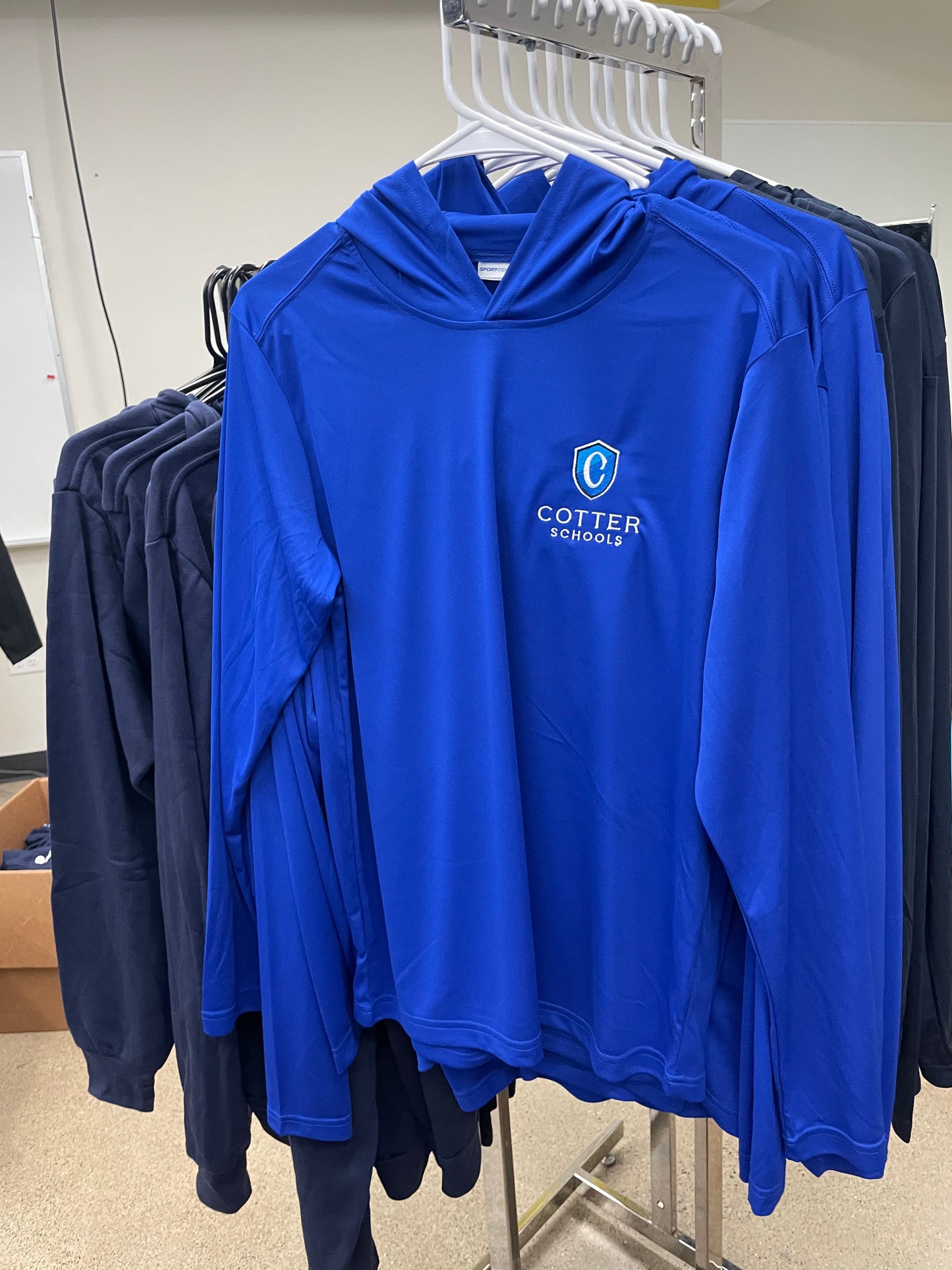 Long sleeve Hooded Pullover